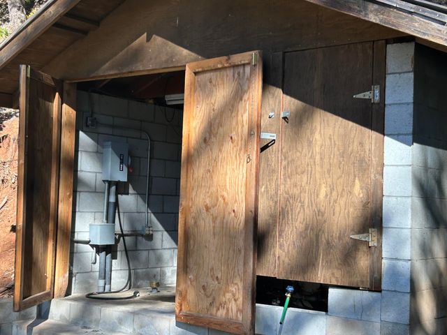 30 Bear Canyon Road, Weaverville, CA 96093