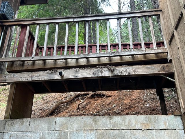 30 Bear Canyon Road, Weaverville, CA 96093