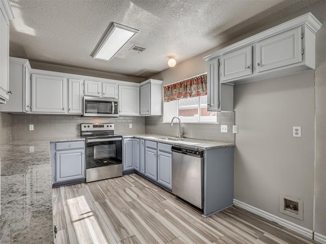 13 Larkens Place, Shawnee, OK 74801