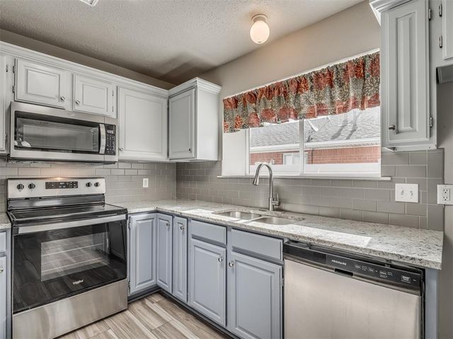 13 Larkens Place, Shawnee, OK 74801