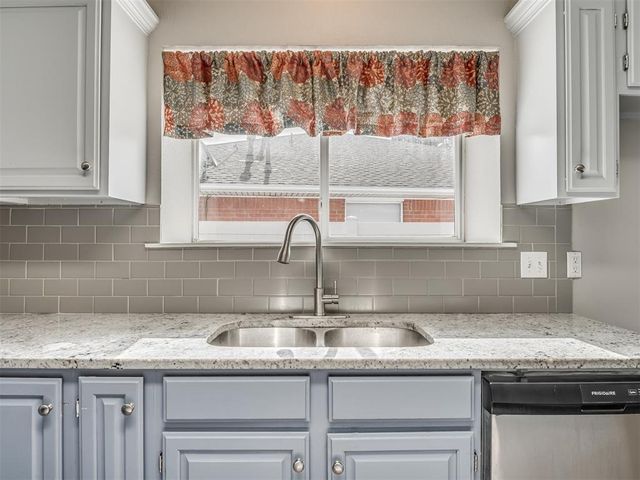 13 Larkens Place, Shawnee, OK 74801