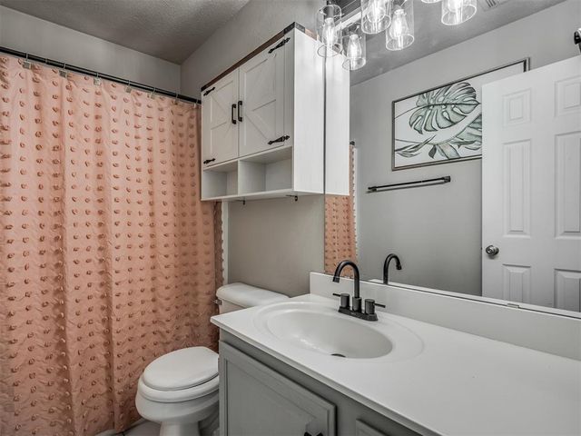13 Larkens Place, Shawnee, OK 74801