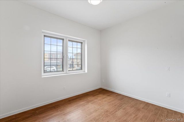 15033 Hawtree St, Ozone Park, NY 11417