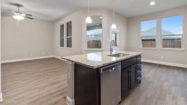 10424 PALMETTO Street, Grand Prairie, TX 76065