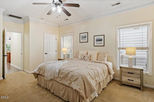 988 Ambergate Station, Apex, NC 27502