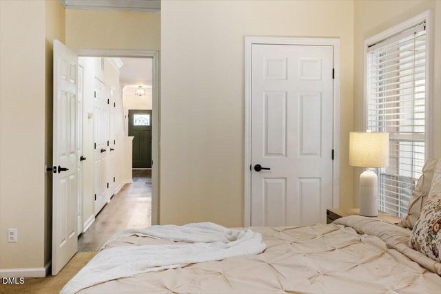 988 Ambergate Station, Apex, NC 27502