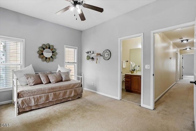 988 Ambergate Station, Apex, NC 27502