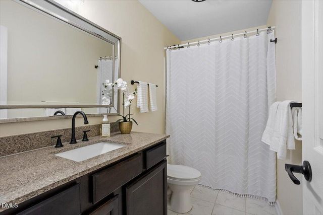 988 Ambergate Station, Apex, NC 27502