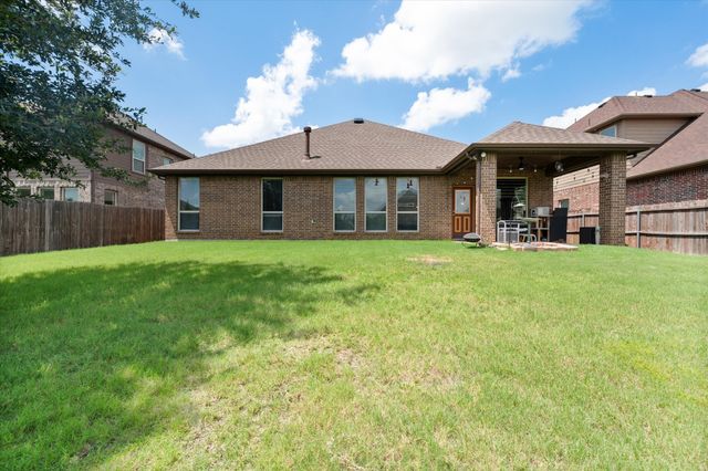 2919 Ladoga Drive, Grand Prairie, TX 75054
