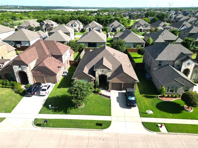 2919 Ladoga Drive, Grand Prairie, TX 75054