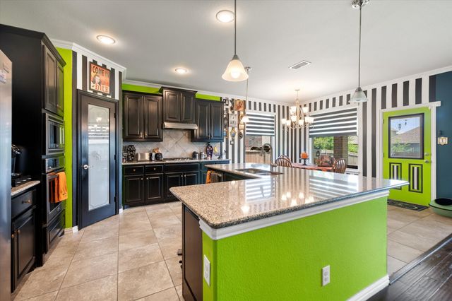 2919 Ladoga Drive, Grand Prairie, TX 75054