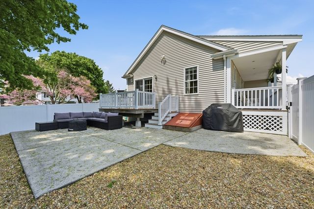11 Macarthur Blvd B, Danvers, MA 01923