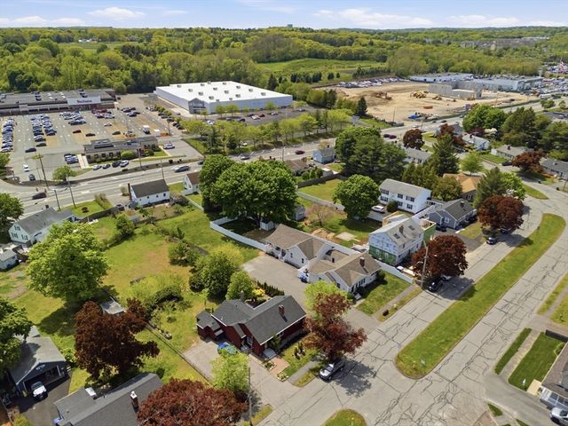 11 Macarthur Blvd B, Danvers, MA 01923