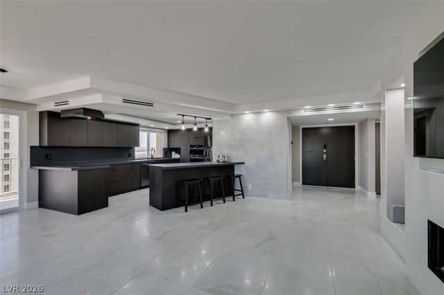 205 East Harmon Avenue 1012, Las Vegas, NV 89169