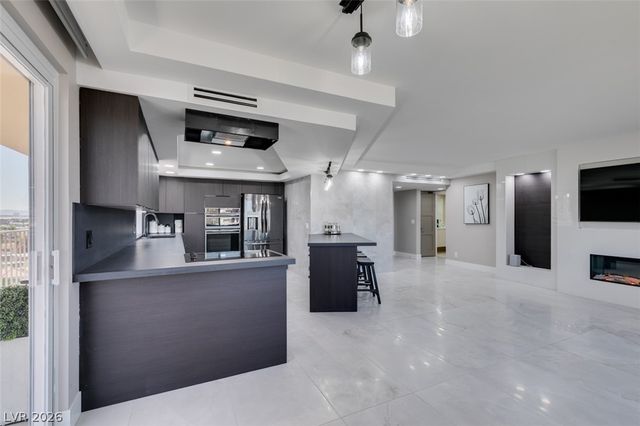 205 East Harmon Avenue 1012, Las Vegas, NV 89169