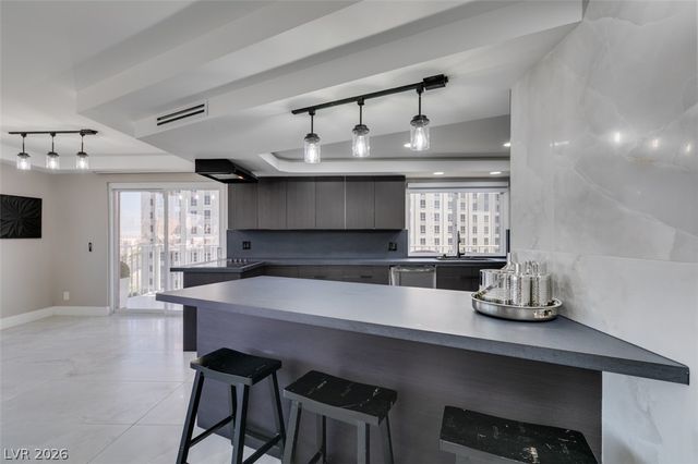 205 East Harmon Avenue 1012, Las Vegas, NV 89169