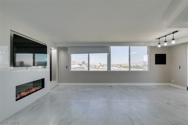 205 East Harmon Avenue 1012, Las Vegas, NV 89169