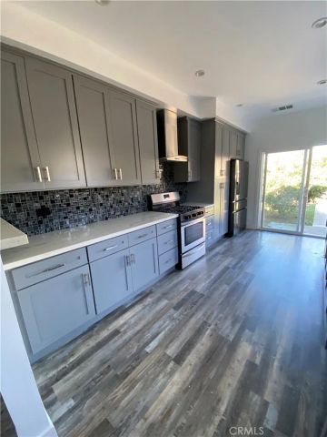 13815 Vanowen Street, Van Nuys, CA 91405