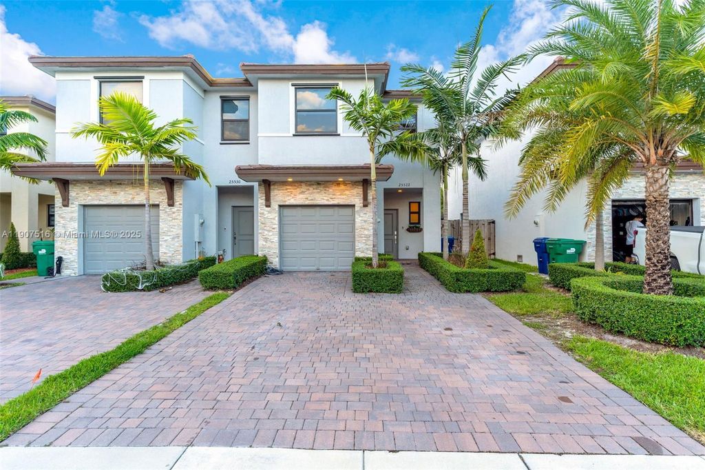 25522 SW 108th Ct, Homestead, FL 33032