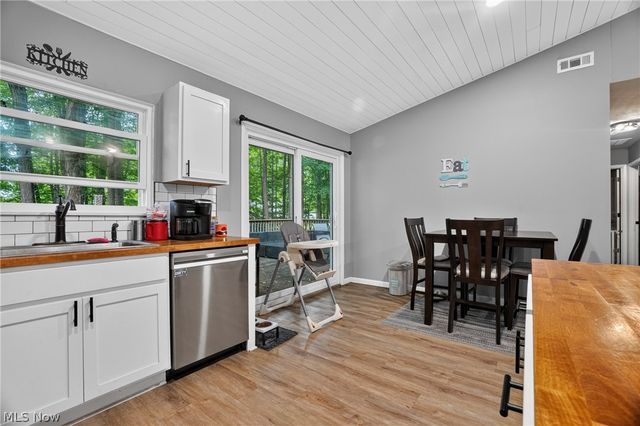 628 Park Oval, Madison, OH 44057