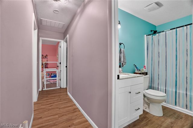 628 Park Oval, Madison, OH 44057