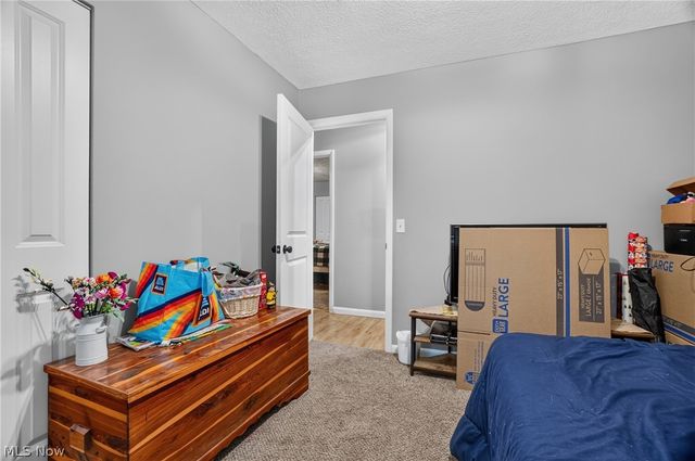 628 Park Oval, Madison, OH 44057