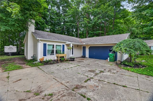 628 Park Oval, Madison, OH 44057