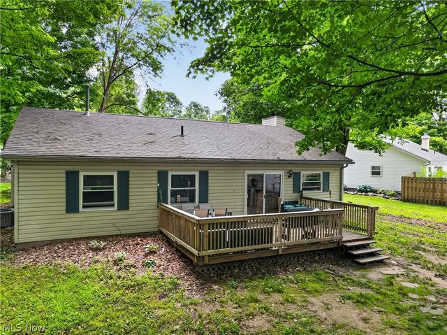 628 Park Oval, Madison, OH 44057