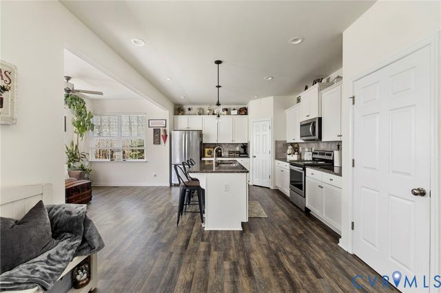 11177 Creeks Edge Rd, New Kent, VA 23124