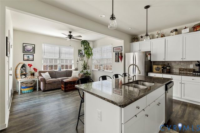 11177 Creeks Edge Rd, New Kent, VA 23124