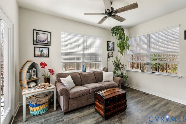 11177 Creeks Edge Rd, New Kent, VA 23124