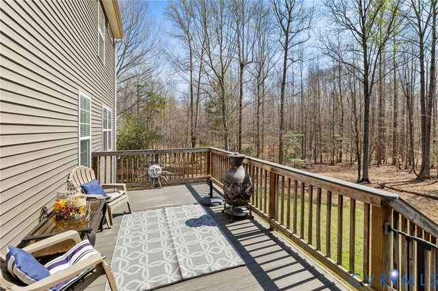 11177 Creeks Edge Rd, New Kent, VA 23124