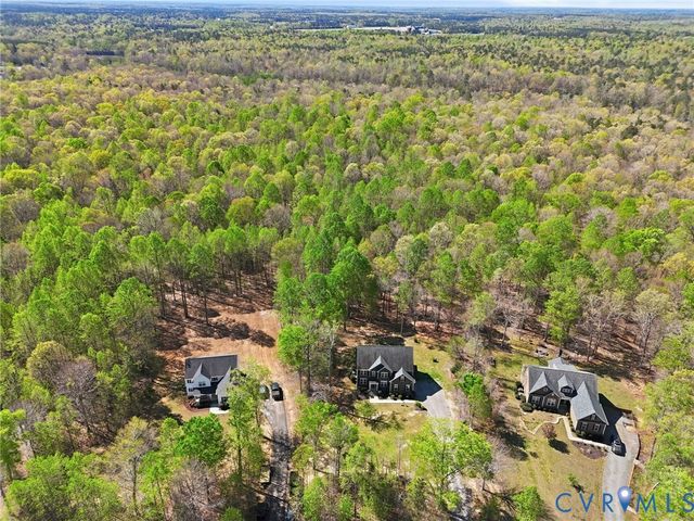 11177 Creeks Edge Rd, New Kent, VA 23124