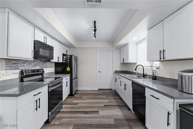 3313 El Camino Real, Las Vegas, NV 89121