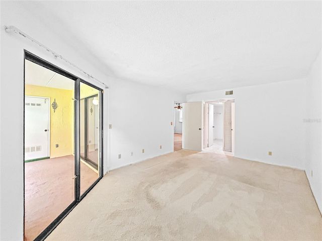 11485 OAKHURST ROAD A102, Largo, FL 33774