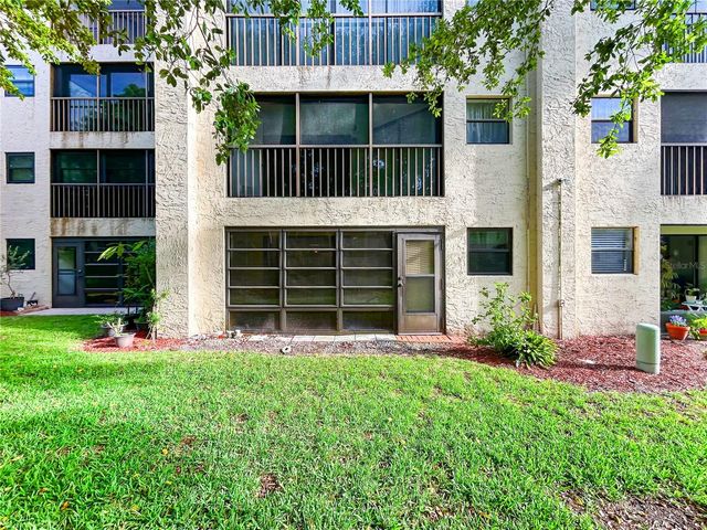 11485 OAKHURST ROAD A102, Largo, FL 33774