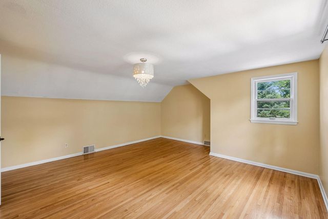 2670 Regent Avenue N, Golden Valley, MN 55422