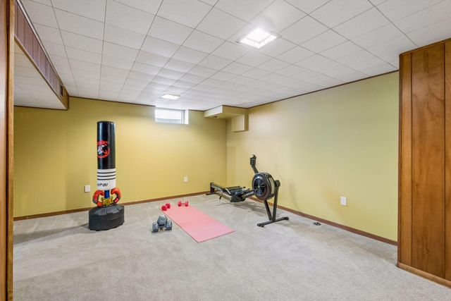 2670 Regent Avenue N, Golden Valley, MN 55422