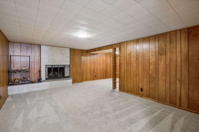 2670 Regent Avenue N, Golden Valley, MN 55422