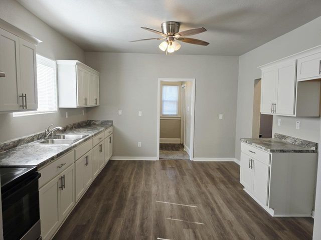 3203 N 33rd STREET, Milwaukee, WI 53216