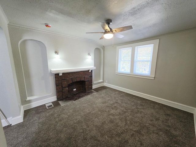 3203 N 33rd STREET, Milwaukee, WI 53216