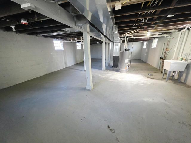 3203 N 33rd STREET, Milwaukee, WI 53216
