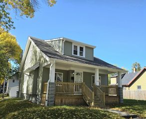 3203 N 33rd STREET, Milwaukee, WI 53216