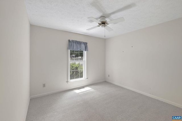 22 BEGUM RD, Palmyra, VA 22963