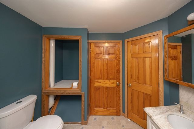 2 Teconnett Path, Worcester, MA 01605