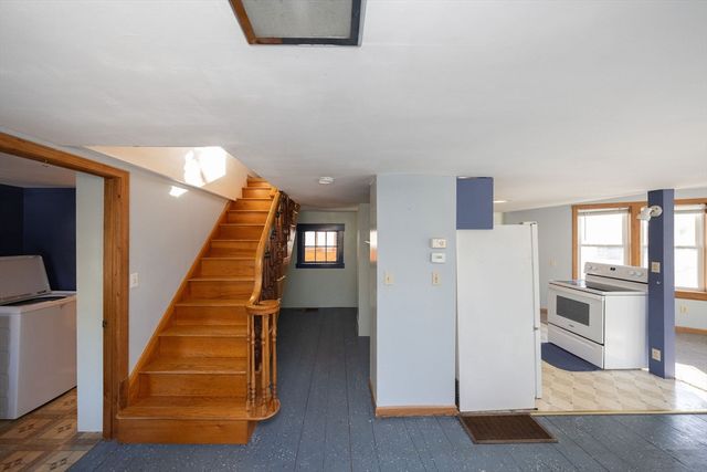 2 Teconnett Path, Worcester, MA 01605