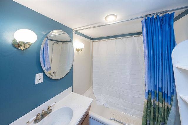 2 Teconnett Path, Worcester, MA 01605