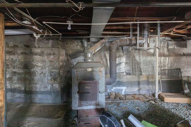 2 Teconnett Path, Worcester, MA 01605