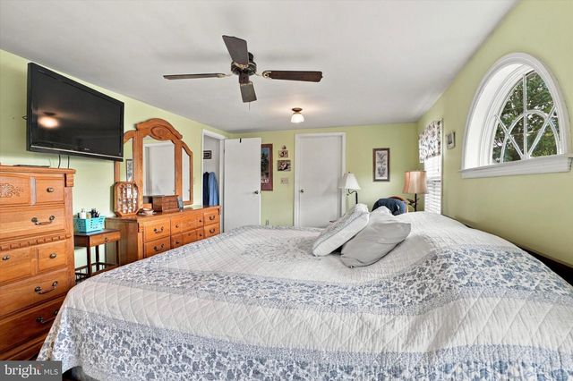 43 GREENE RD, Warminster, PA 18974