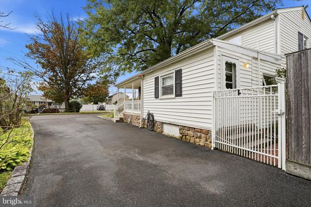 43 GREENE RD, Warminster, PA 18974